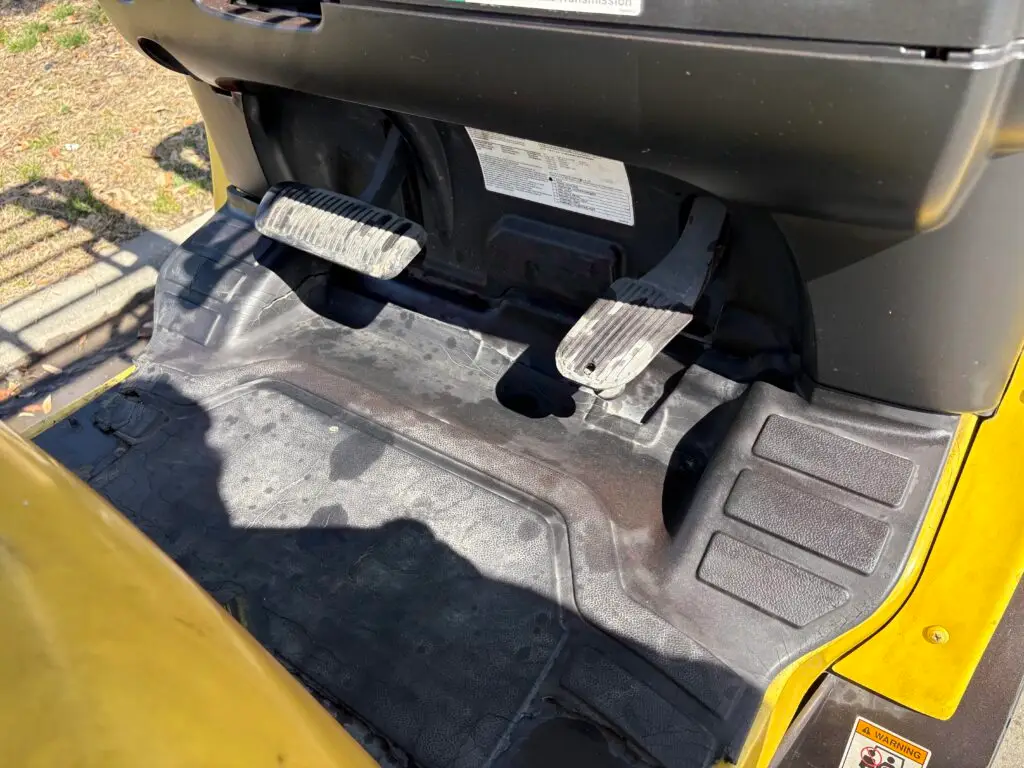 2010 Hyster S60FT 6000# Capacity - Image 3