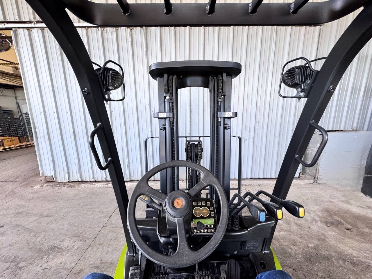 2014 LP Gas Clark C25L - Image 8
