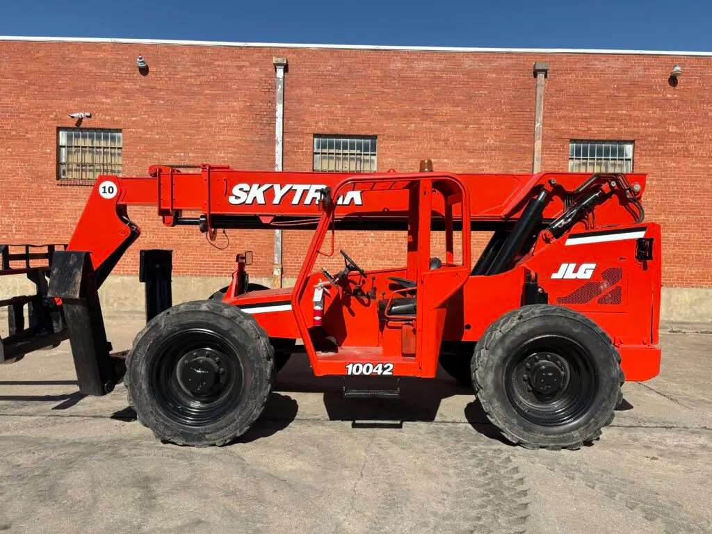 2015 Skytrak 10042 10,000#