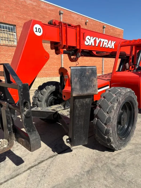 2015 Skytrak 10042 10,000#