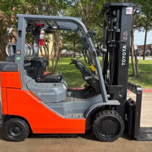 2017 Toyota 8FGC35U 8000# Box Car