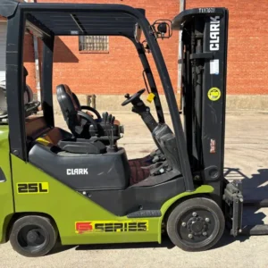 2019 Clark S25CL 5000# ONLY 3900 Hours
