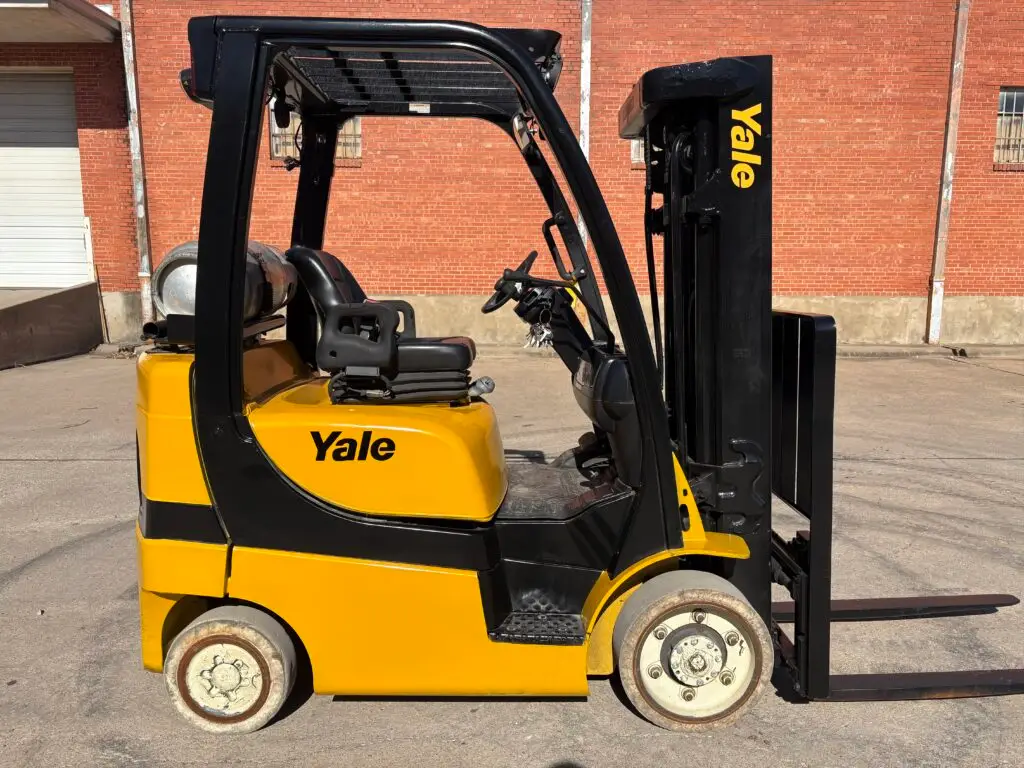 2019 Yale GLC050VX 5000# - Image 2