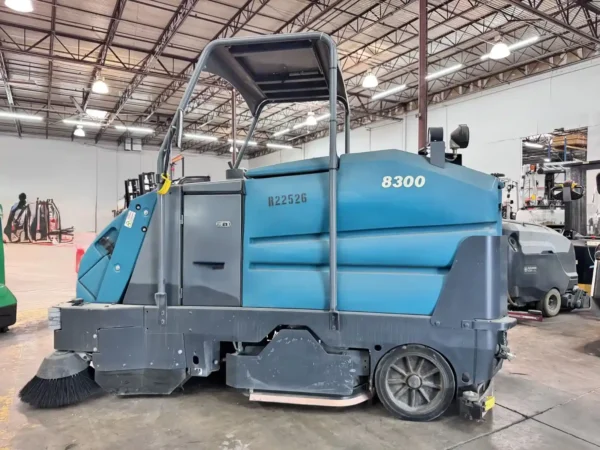 2014 Tennant Company 8300 - Image 2