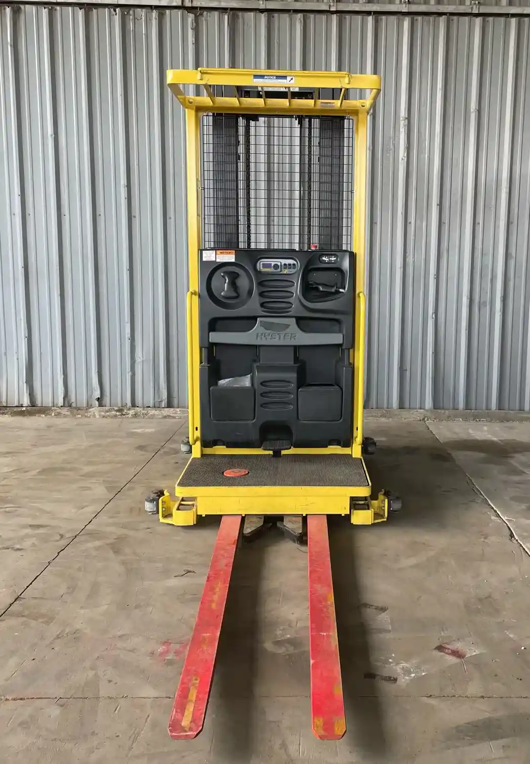 2016 Hyster R30XMS3 - Image 2