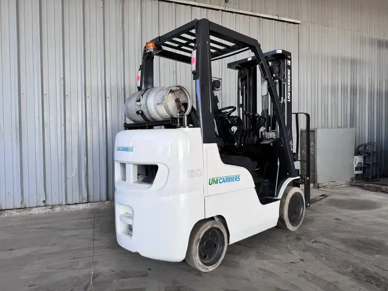 2015 UniCarriers MCP1F2A25LV - Image 2
