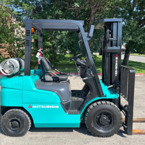 Mitsubishi/Cat 5000# ONLY 1600 Hours!