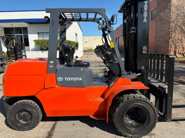 Toyota 7FDU45 10,000# - Image 2
