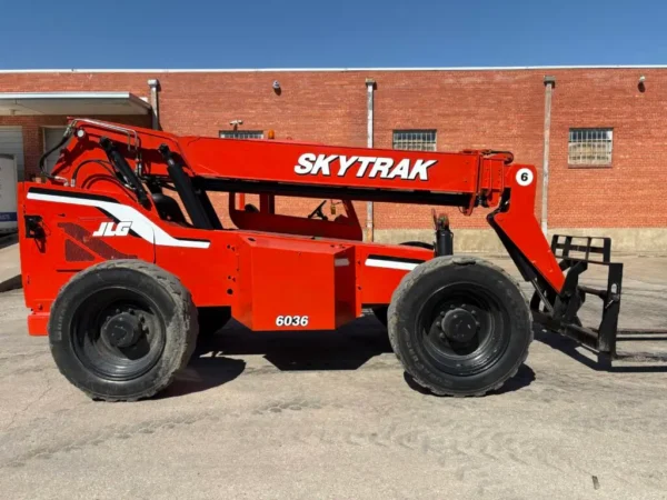 2015 Skytrak 6036 Only 2500 Hours!