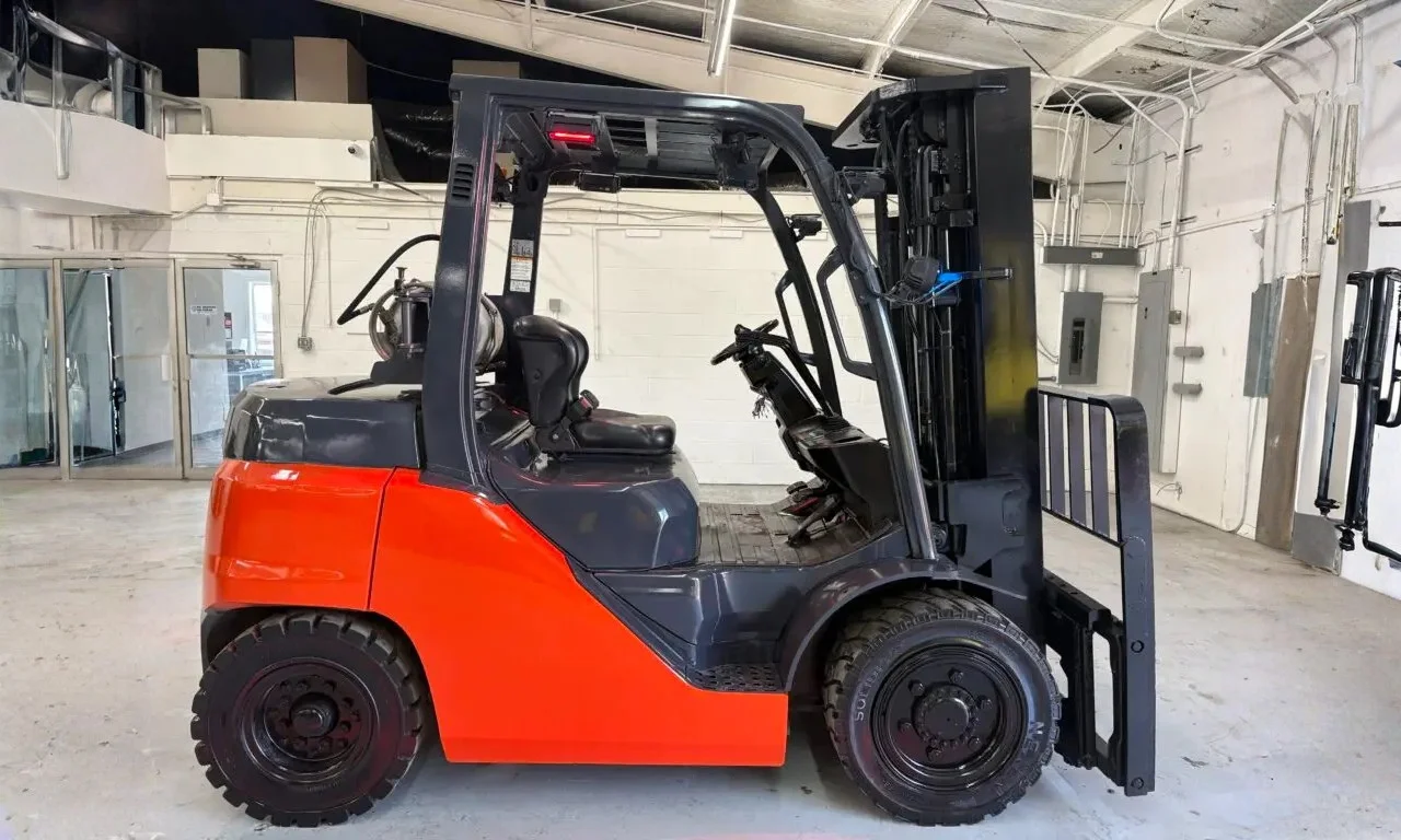 2020 Toyota 8FG35U 8000# UNDER 2000 Hours!
