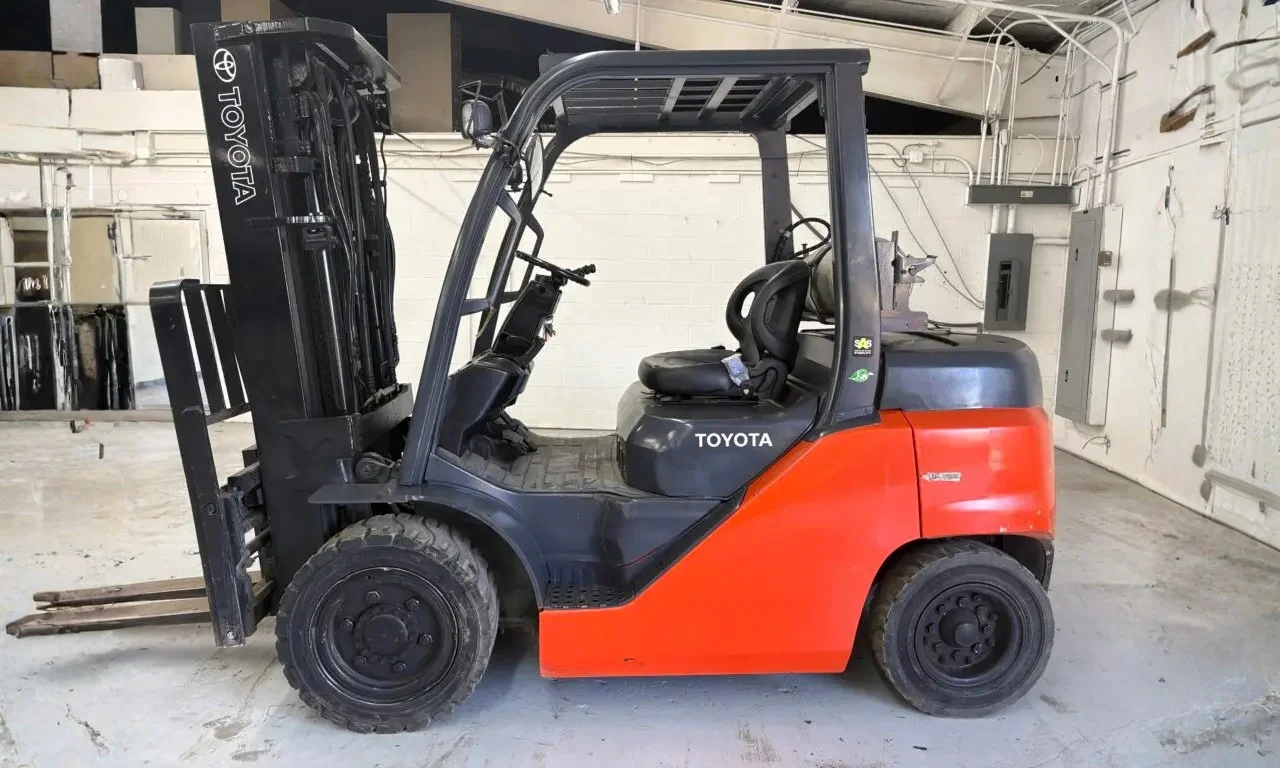 2018 Toyota 8FG35U 8000# Under 6000 Hours!