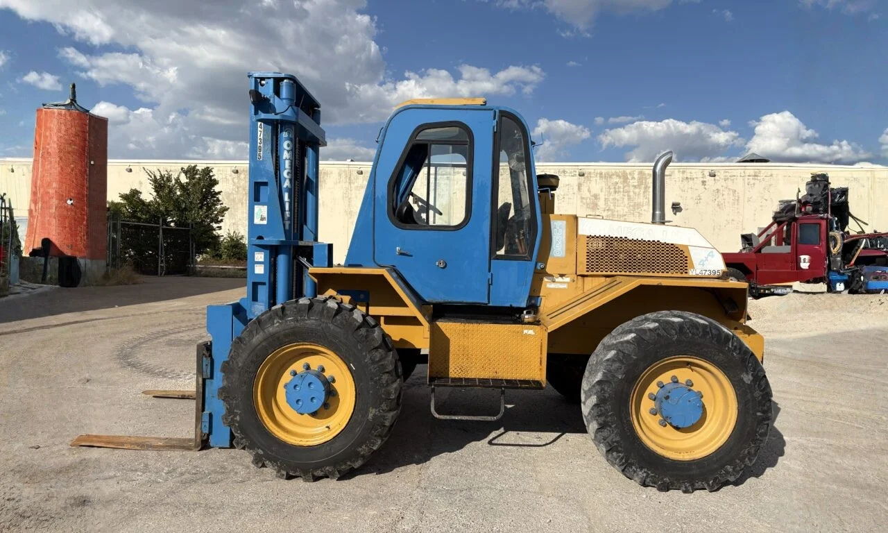 OmegaLift 12,000# Rough-Terrain