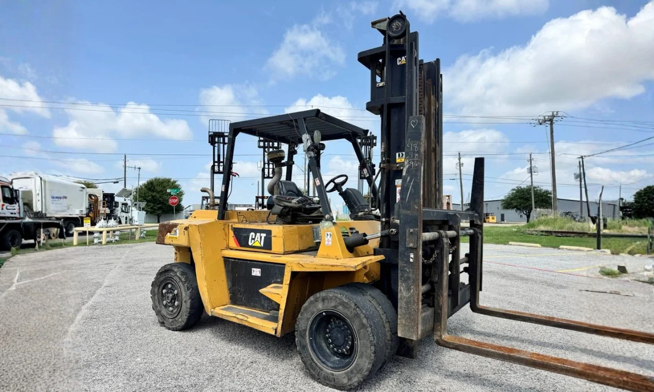 2013 Cat DP70E1