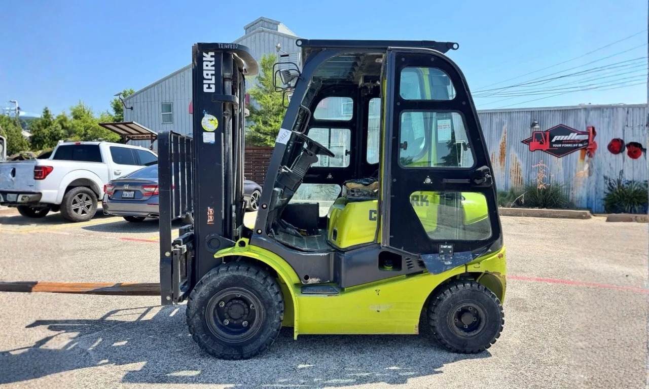 2018 Clark C20D