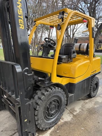 2019 Hyster H80FT 8000# ONLY 2300 Hours!
