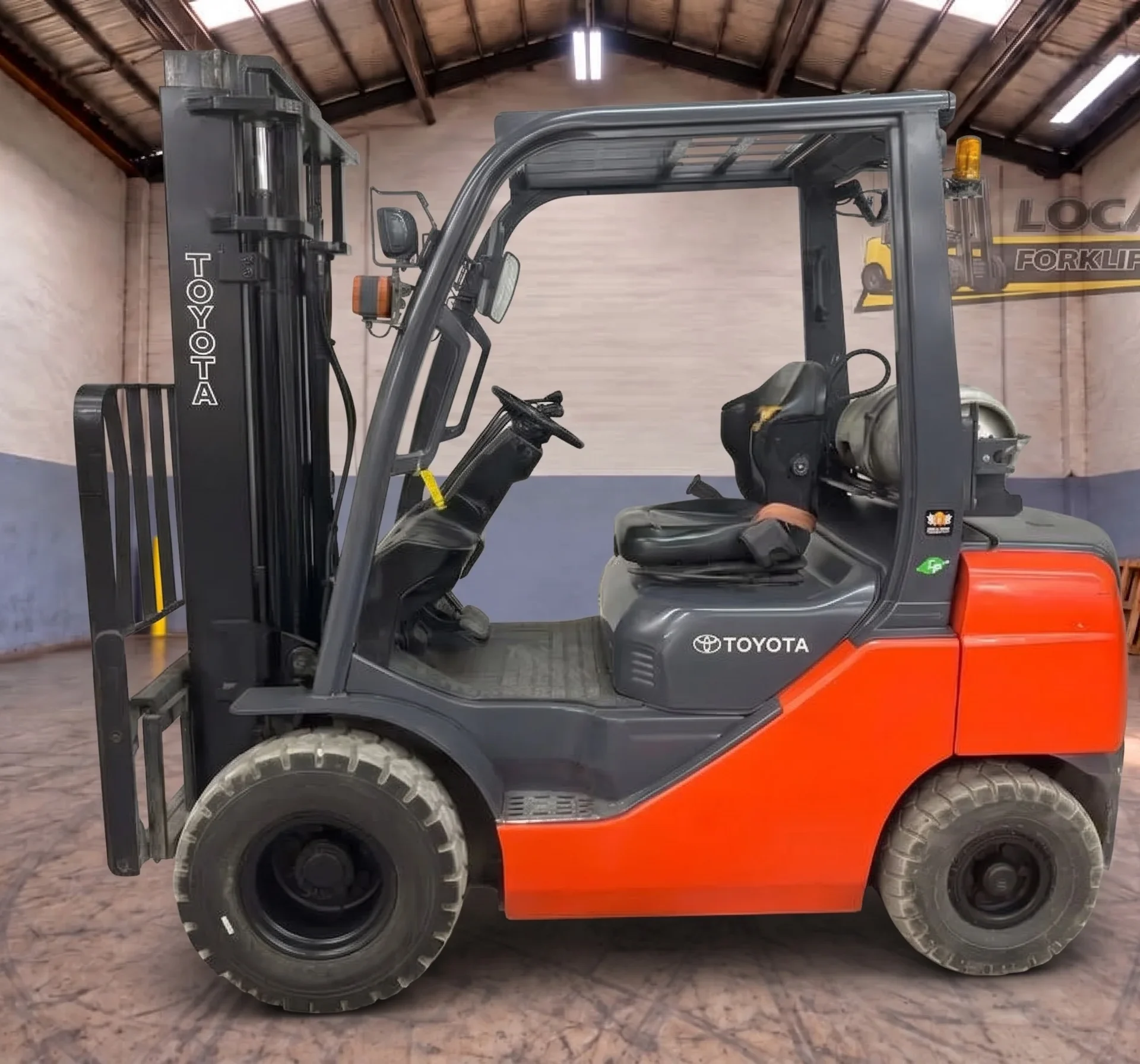 2019 Toyota 8FGU25 Only 5400 Hours!